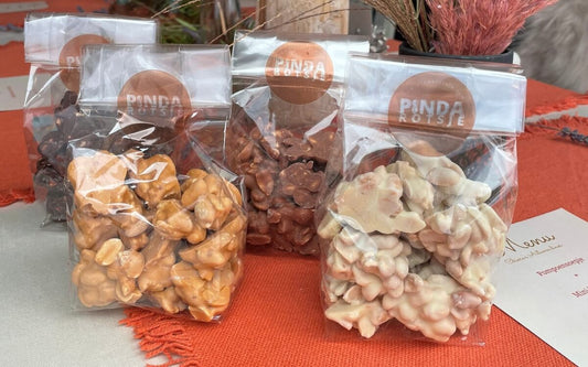 Pindarotsen in verschillende smaken chocolade