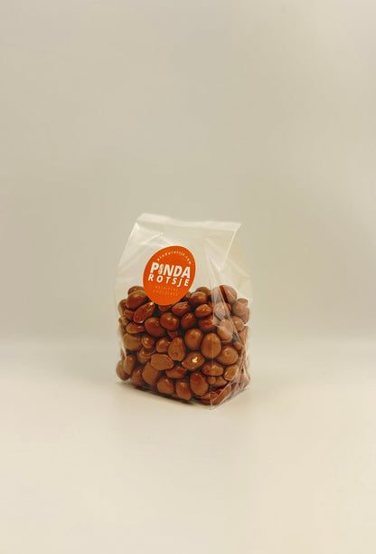 200 gram melk chocolade pinda's